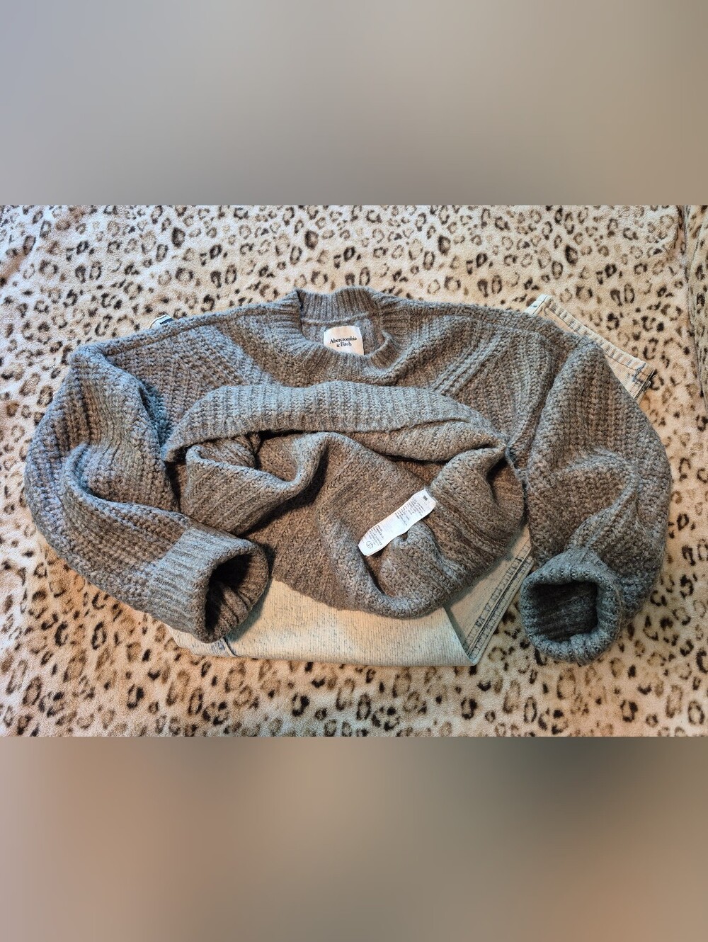 A&F Gray Knit Sweater - Picture 5 of 6
